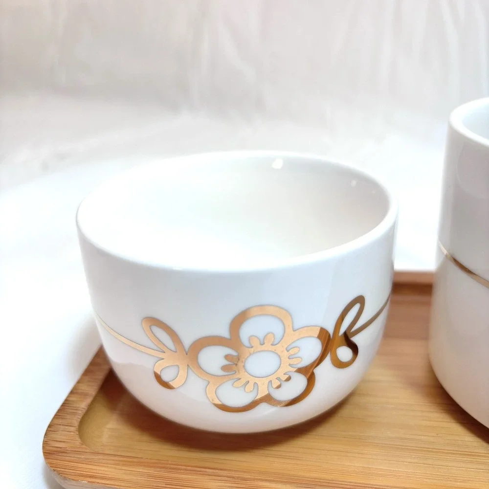 Thun Porcelain Mug/Cup Bowl Wood Tray Orianne Gold Breakfast 3 Piece Set White
